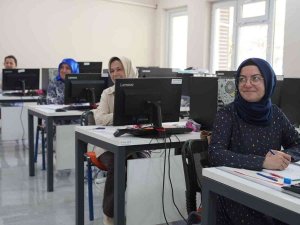 Tekstil Sektörüne Yeni Elemanlar Kazandırılıyor