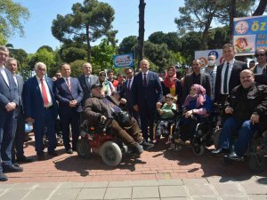 Engelliler Haftasında Bandolu Farkındalık Yürüyüşü