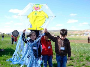 Scü’ De Eğitimde Farkındalık İçin Uçurtma Şenliği Düzenlendi