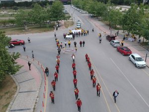 12. Tiyatro Festivali Kortej Yürüyüşü İle Başladı