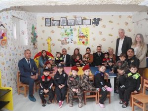 Hakkari’de Çocuklar İçin Trafik Eğitimi Alanı Oluşturuldu