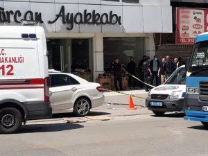 Tartıştığı Üvey Kardeşini Tabancayla Öldürdü