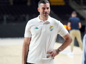 Bursaspor Basketbol Finale Kilitlendi