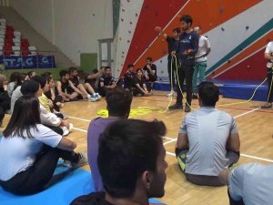 Muş’ta İlk Kez Hızlı Tırmanış Duvarı Temel Eğitimi Başlatıldı