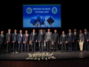 Gagi̇ad’dan ’’Mezun Olmak Yeterli Mi’’ Söyleşisi