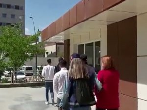 Gaziantep’te Masaj Salonuna Fuhuş Baskını: 14 Gözaltı