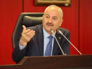 Büyükgöz: "Belediyemizi Büyük Bir Faiz Yükünden Kurtarmış Olduk"