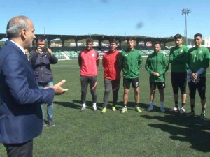 Trabzonlu Belediye Başkanından Futbol Takımına "61 Bin Tl" Prim Vaadi