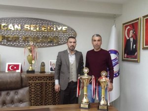 Sincan Belediyespor U16 Ve U18 Takımları Gruplarını Lider Tamamladı