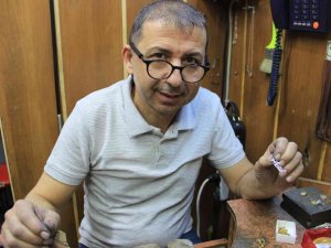 Sadece Altın Ve Gümüş İşlemiyor; Aynı Zamanda Gönül Köprüsü Kuruyor