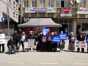 Muş’ta Bedensel Engellilerden Evlat Nöbetindeki Annelere Destek