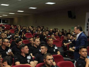 Polis Adaylarına Kişisel Gelişim Ve Farkındalık Eğitimi