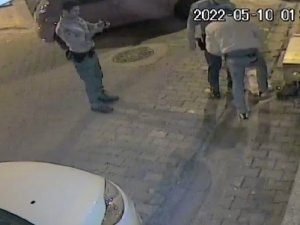 Hırsız Suçüstü Yakalandı: O Anlar Kamerada