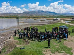 Vanlı Öğrenciler Kuş Gözlemi Yapıp Bilgilendirildi