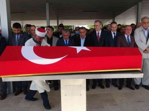 Silahını Temizlerken Kendisini Vuran Yüzbaşı Son Yolculuğuna Uğurlandı