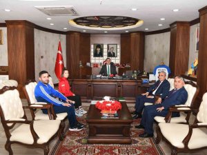 Hakkarili Güreşçi Türkiye İkincisi Oldu