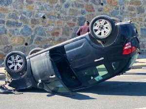 Takla Atan Otomobilden Burnu Bile Kanamadan Çıktı