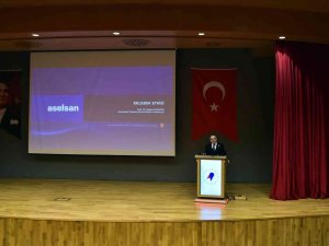 Kariyer Günlerinde Sektör Temsilcileri Ve Öğrenciler Bir Araya Geldi