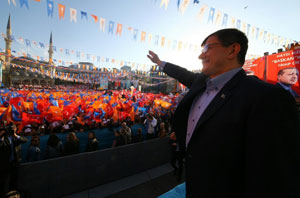 Kılıçdaroğlu'nun Yuhalandığı Başbakan Davutoğlu'nun Rize Mitinginden Notlar