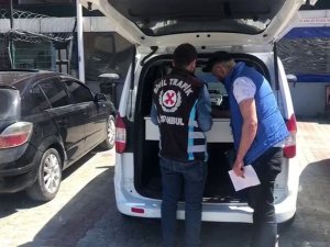 Büyükçekmece’de Trafikte Tehlikeli Asker Eğlencesi Yapanlara Para Cezası