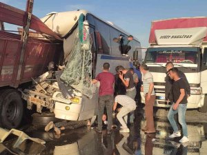 Manisa’daki İşçi Servisi Kazasında Yaralanan 35 İşçi Taburcu Edildi