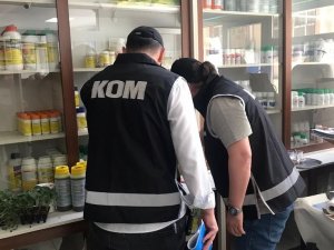 Kom Ekipleri Piyasaya Sahte Tarım Ve Beslenme İ̇lacı Sürerek, Toplum Sağlığını Tehlikeye Atan Ve Çevreyi Olumsuz Etkileyenlere Yönelik Harekete Geçti