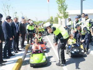 Çocuklara Trafik Eğitimi Verildi