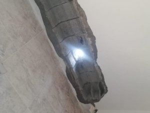 Kızıltepe’de Bir Eve Yıldırım İsabet Etti