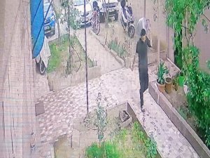 Mutfak Tüplerine Dadanan Hırsız Polisten Kaçamadı