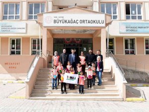Çatak’ta Minik Gönüllüler Tohum Ekip Üyelik Kartlarını Aldı