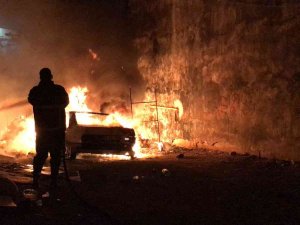 Araç Kundaklayan 3 Şüpheli Tutuklandı