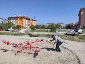 Menteşe’de Parklar Yenileniyor