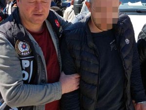 Evinde Uyuşturucu Satarken Yakalandı