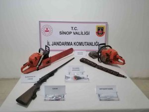 Sinop’ta Jandarmadan Hırsızlık Ve Uyuşturucu Operasyonu