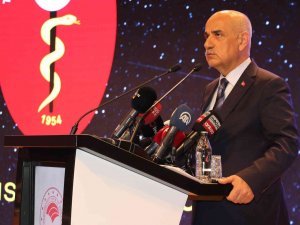 Bakan Kirişci: “Turcovac Aşısının Kaşifinin Bir Veteriner Hekim Olduğunu Kaç Kişi Biliyor”