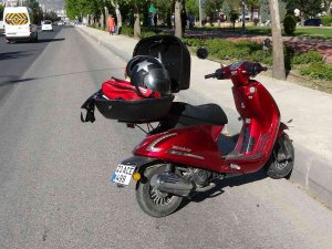Elazığ’da Kadın Sürücü Motosiklet İle Yayaya Çarptı: 2 Yaralı