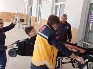 Bıçaklanan 14 Yaşındaki Gencin Hayati Tehlikesi Sürüyor