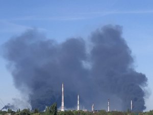 Rus Ordusu Ukrayna’da Petrol Rafinerisini Vurdu