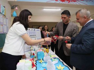 Aliağa Alp Oğuz Anadolu Lisesi’nde Bilim Şenliği Düzenlendi