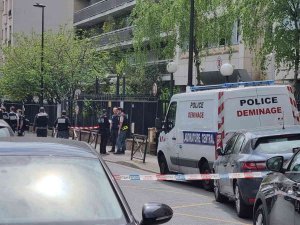 Türkiye’nin Paris Başkonsolosluğu’na Bombalı Saldırı