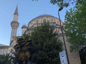 Şişli Camii’nin Kubbesinde İlginç İntihar Girişimi