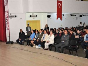 Anadolu Mektebi Yazar Okumaları Öğrencilerle Buluşuyor