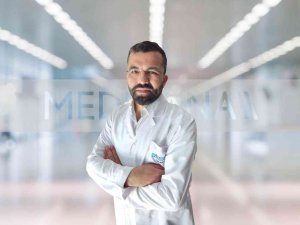 Uzmanlar Uyardı: "Skolyoz Eğrisi Arttıkça Ameliyat İhtimali De Artıyor"