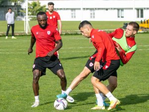 Samsunspor İle İ̇stanbulspor 40. Randevuya Çıkacak