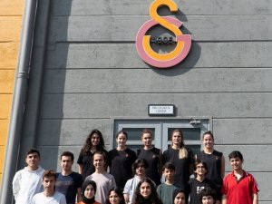 Galatasaray Kadın Voleybol Takımı İle Toçev Çocukları Voleybol Maçı Yaptı
