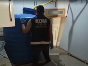 İ̇zmir’de Sahte Etil Alkol Baskını: 10 Bin Litreyi Aşkın Ele Geçirildi