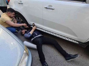 Polis Ekiplerinden Kedi Kurtarma Operasyonu