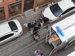 Sokak Ortasında Silahla Vuruldu