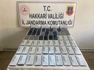 Hakkari’de 64 Adet Kaçak Cep Telefonu Ele Geçirildi