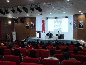 Batman Üniversitesi, Alanında Uzman İsimleri Öğrencileriyle Buluşturuyor